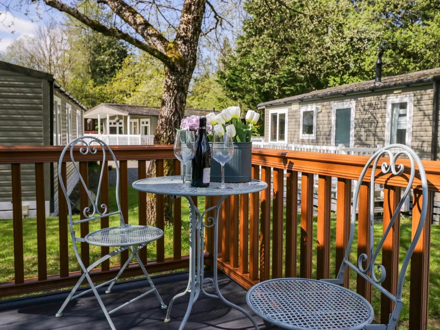 Exterior dining on the park